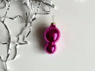 Pink ornament