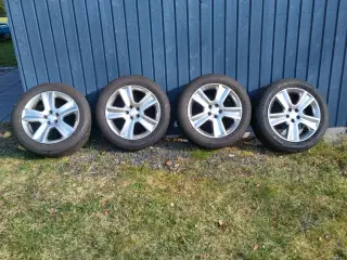 Sommerdæk, næsten nye Goodyear 215-55-17 med Fælge
