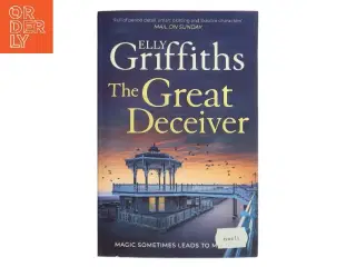 The Great Deceiver af Elly Griffiths (Bog)