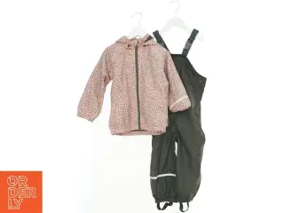 Sæt med jakke og overtræksbukser fra Playtech (str. 98)