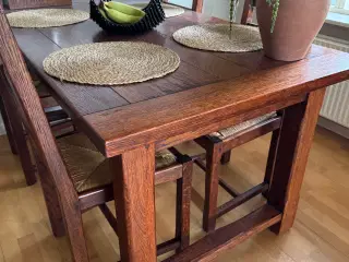 Ludwik style spisebord
