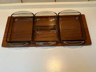 Vintage teak cabaret fad