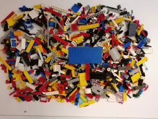 225.- for begge billeder Lego Blandet