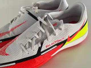 Nike Phantom str. 41