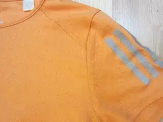 Str. M, ADIDAS trænings t-shirt