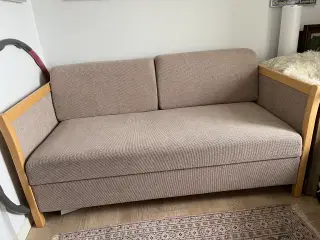 Sovesofa   Brugt få gange 