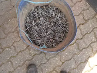Tag skruer brugte