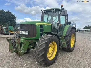 John Deere 6530