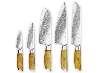 Køkkenknivsæt udført i 73 lags pulverstål