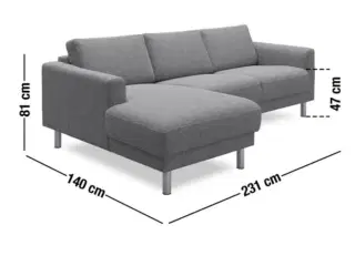 3 personers sofa, og en sofaskammel