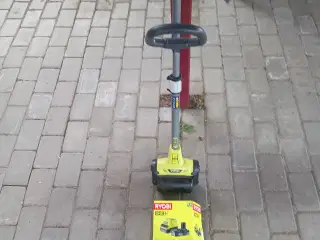 Ryobi terresse renser + 2ah batteri