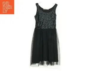 Kjole fra H&M (str. 140 cm)