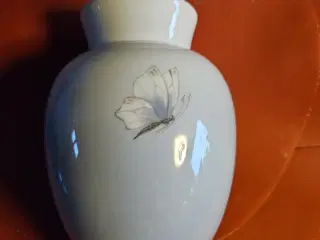 Royal Copenhagen  vase 2667