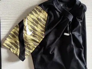 T-shirt Nike str. S