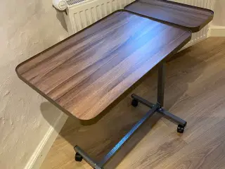 2 delt sengebord fra livet som senior