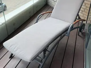 Solvogn med hynde