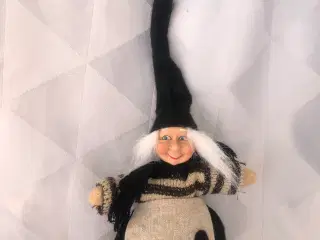Nisse heks med keramik ansigt