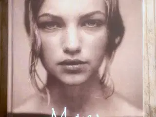 Mary - heksens datter,  Celia Rees, genre: drama, 