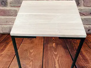 Hjørnebord, hvidolieret eg