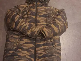 Vinterjakke fra Hummel