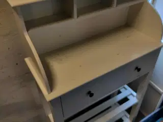 Pult med skuffe i hvid