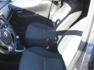 Toyota Yaris 1,3 VVT-I T2 Style 100HK 5d 6g