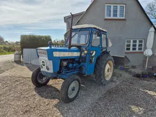 Ford Super Dexta 3000
