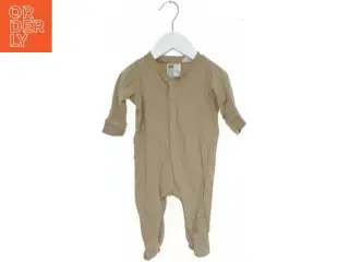 Baby heldragt i beige fra H&M (str. 62)