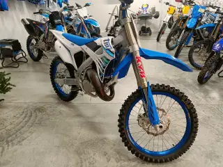 TM 125