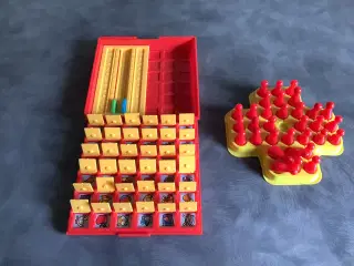 Lille huskespil i plastik og andre spil