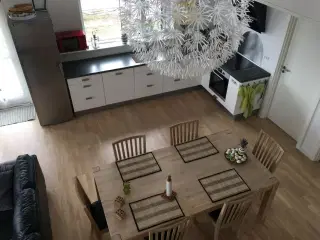 Sommerhus med helt unik beliggenhed!