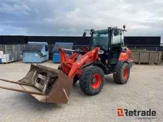 Kubota R085