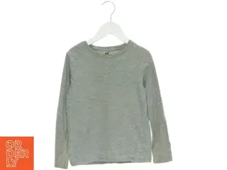 Bluse fra H&M (str. 122 cm)