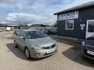 Kia Ceed 1,6 CRDi 128 Exclusive