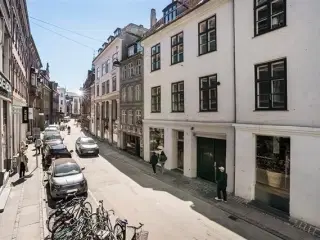 Lys og moderne city lejlighed, København K, København