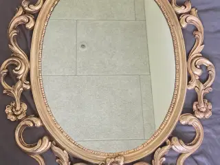 Vægspejl med guldramme