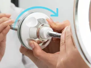 LED Forstørrelsesglas med fleksibel arm og sugekopper Mizoom InnovaGoods