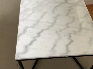 Sofabord i marmor