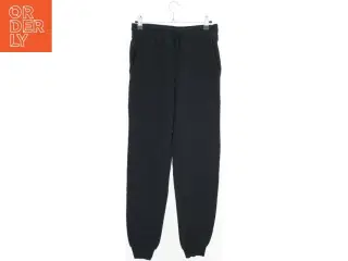 Sorte sweatpants fra H&M (str. 158)