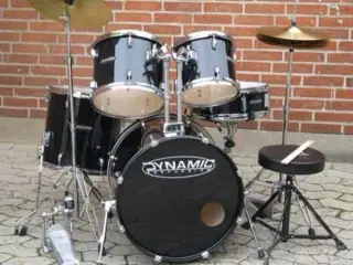 Trommesæt fra Basix “Dynamic Percussion”