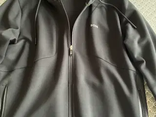 Hugo Boss Track suit sort. Som nyt.