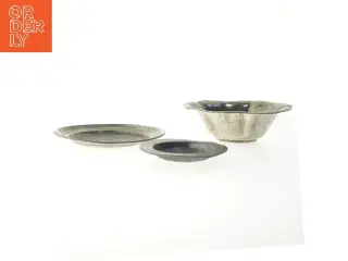 Sæt af 3 metal fade og skåle (str. ø 22, ø 21, ø 14 cm)