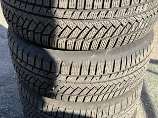 Ford alufælge med vinter dæk på 5x108 krydsmål 