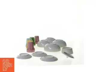 Sæt af porcelæn til legekøkken (str. Blandet)