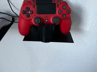 PS4 controller