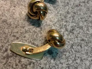 Loge skjorteknapper og manchetknapper