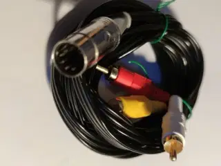Kabel composite 2,5m til Commodore 64/128, Vic20 