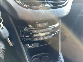 Peugeot 208 1,6 BlueHDi 100 Allure