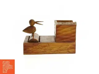 Træfigur i form af en fugl der kan tage cigarettermed holder (str. 15x10 cm)