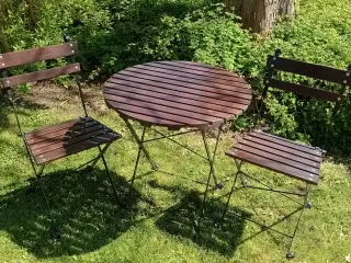 Cafesæt bord og 2 stole